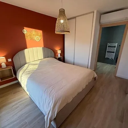 Apartment Superbe Neuf 4pers LʼÎle-Rousse